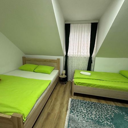 Apartman Vucinic Цетине Екстериор снимка
